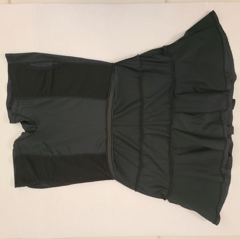 Tail Women's Doubles 13½" Flounce Athletic Skort in Onyx Black Sz S - Picture 9 of 13